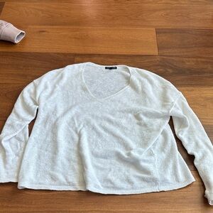 Eileen Fisher White Knit V-Neck Sweater Top